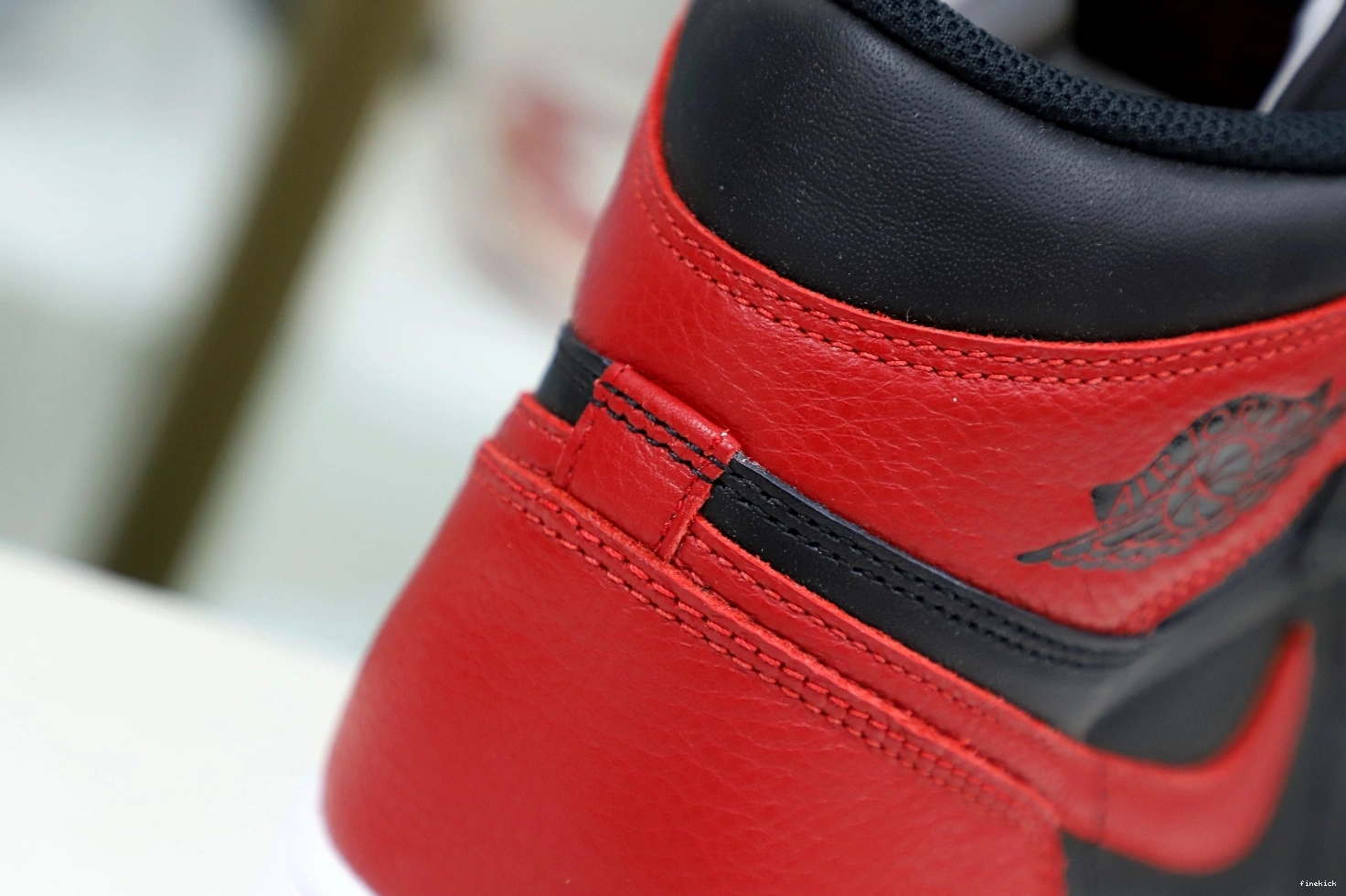 RETRO 'BRED' JORDAN 1 OG AIR HIGH 0114